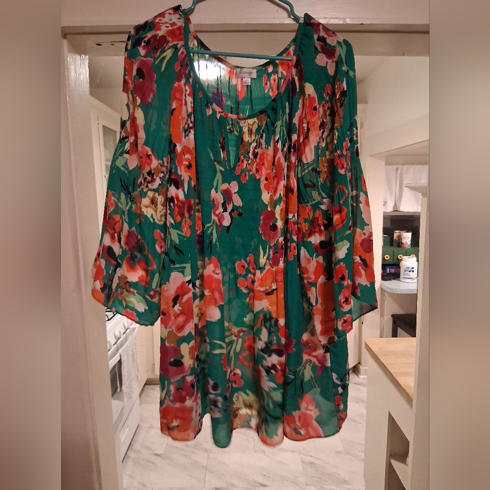 Floral Green multi colored blouse